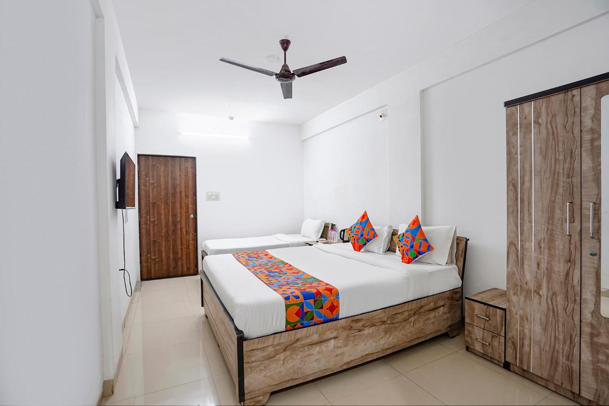 Fabhotel Relax Gandhinagar Exterior foto