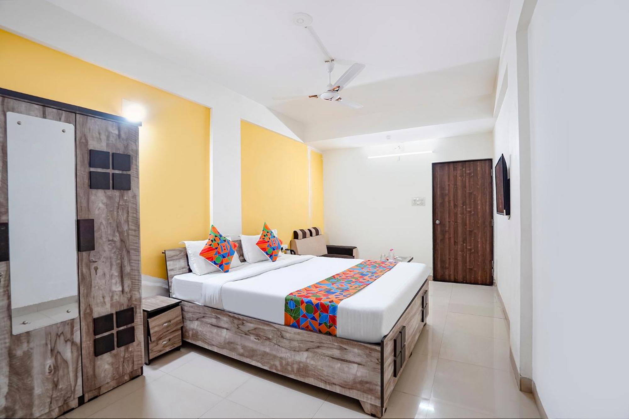 Fabhotel Relax Gandhinagar Exterior foto