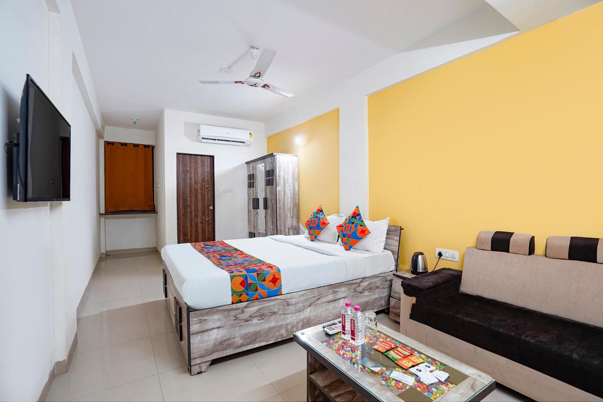 Fabhotel Relax Gandhinagar Exterior foto